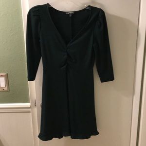 Quarter sleeve dress.